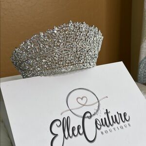 Ellee Couture Silver Tiara